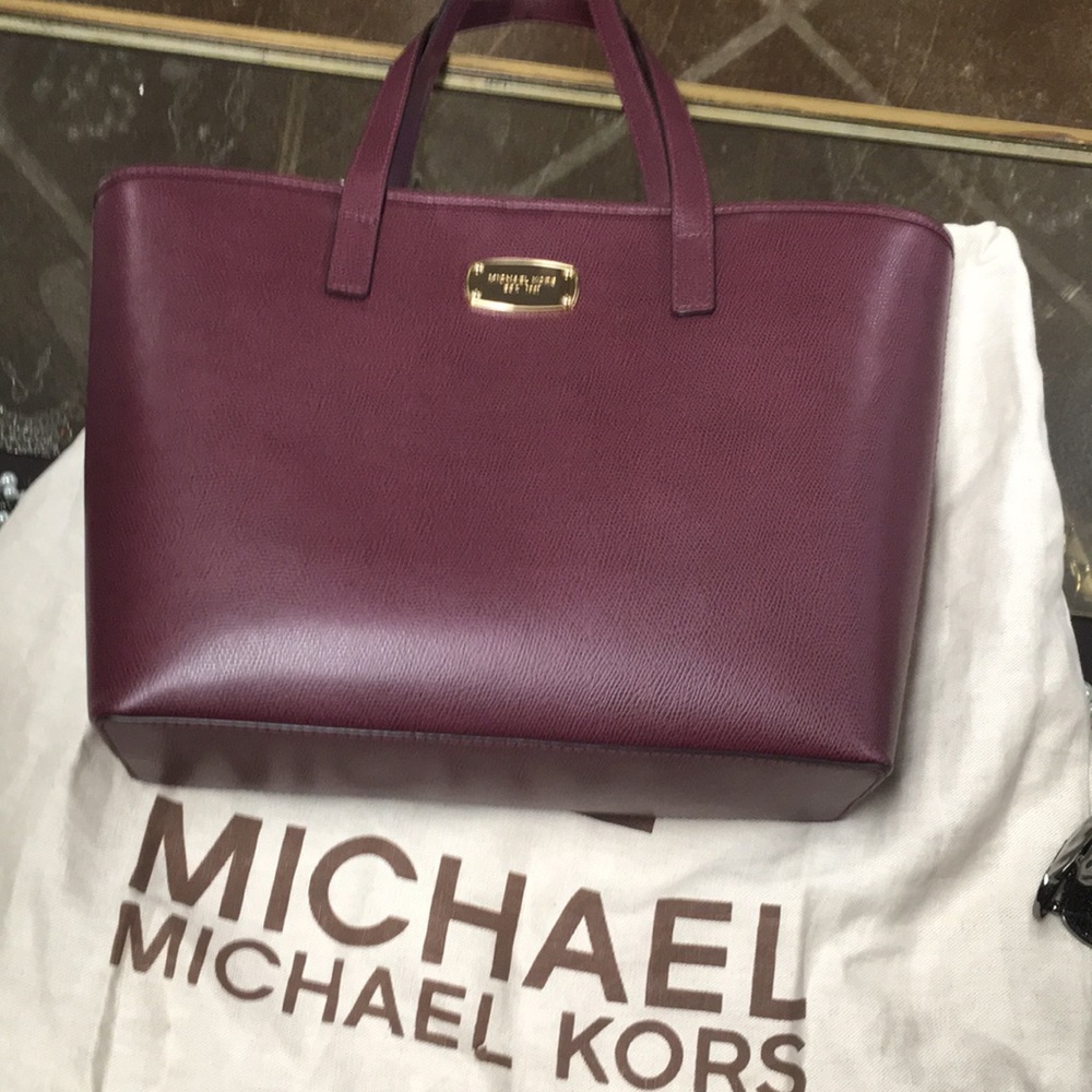 Micheal Kors tote handbag
